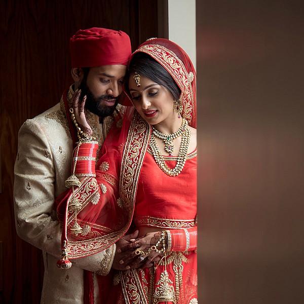 London Sikh Wedding Photographers specialising in a variety of Asian Weddings.